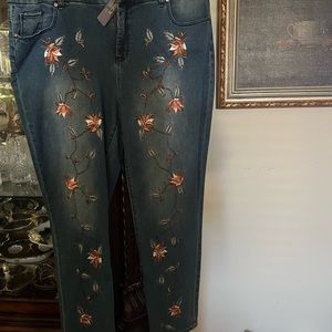 Beautiful embroidery jeans